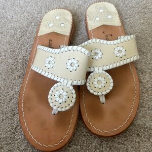 Jack Rogers leather size 8 flip flops..size 8